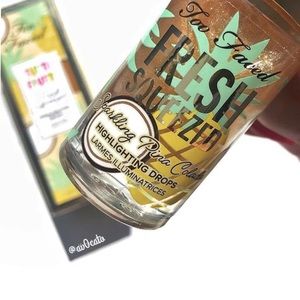 🍍Too Faced Tutti Frutti Highlighting Drops